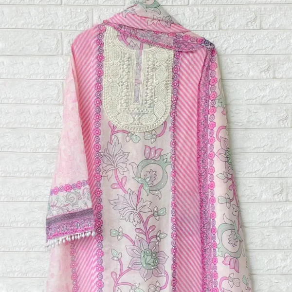 Adorable Pearl Handwork Organza Suit